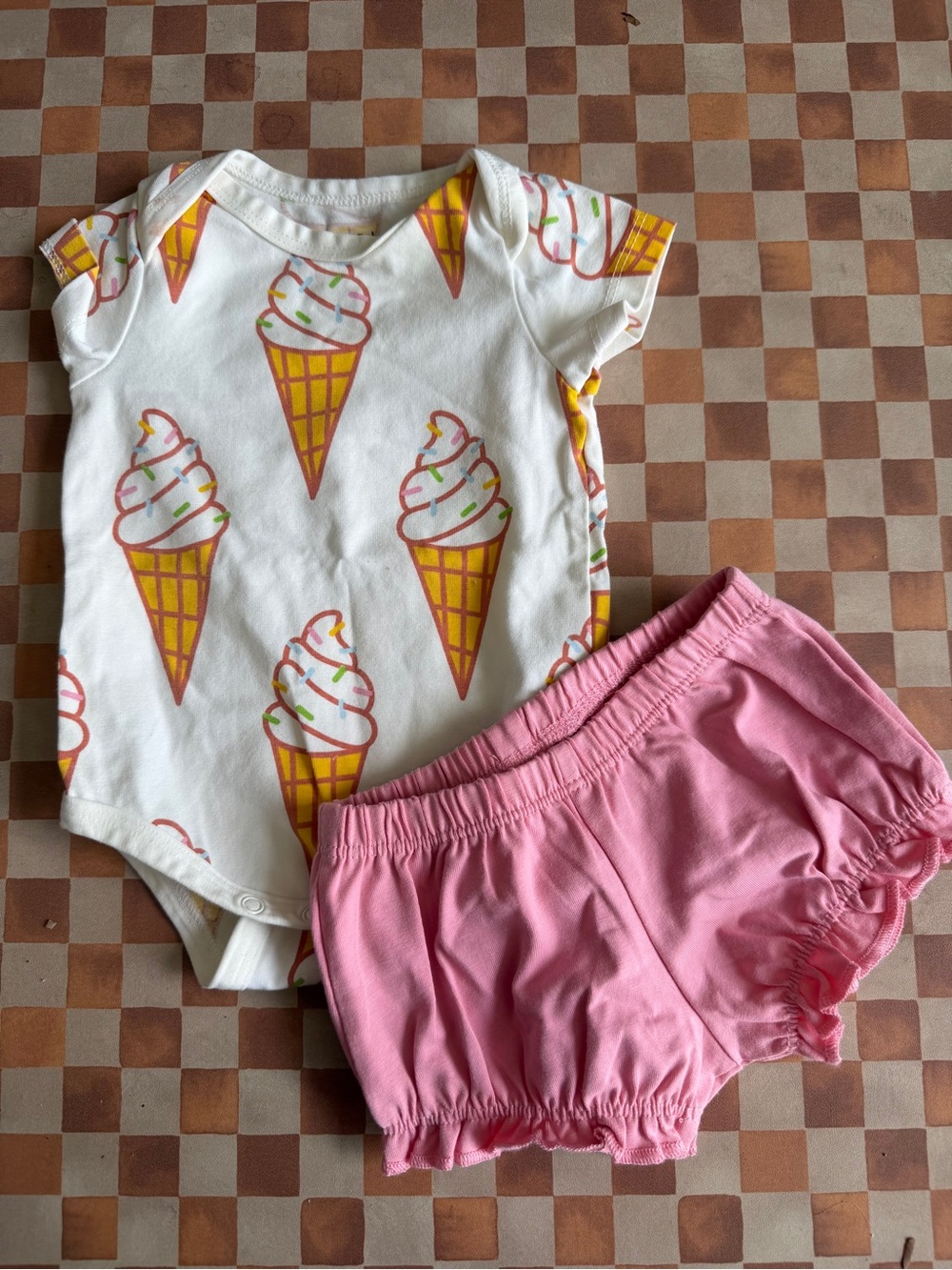 Toddler Ice Cream Print Bodysuit with Pink Bloomers - White & Pink